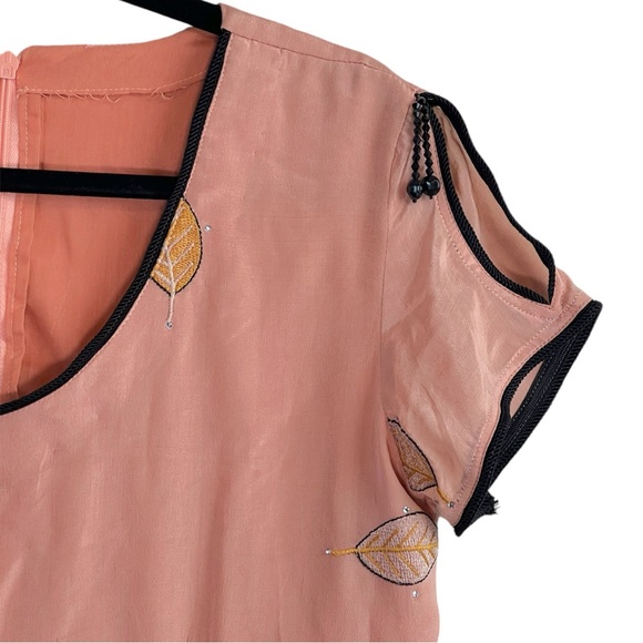 Vintage Handmade Pink Leaf Embroidered Dress - XS/S - Picture 2 of 7